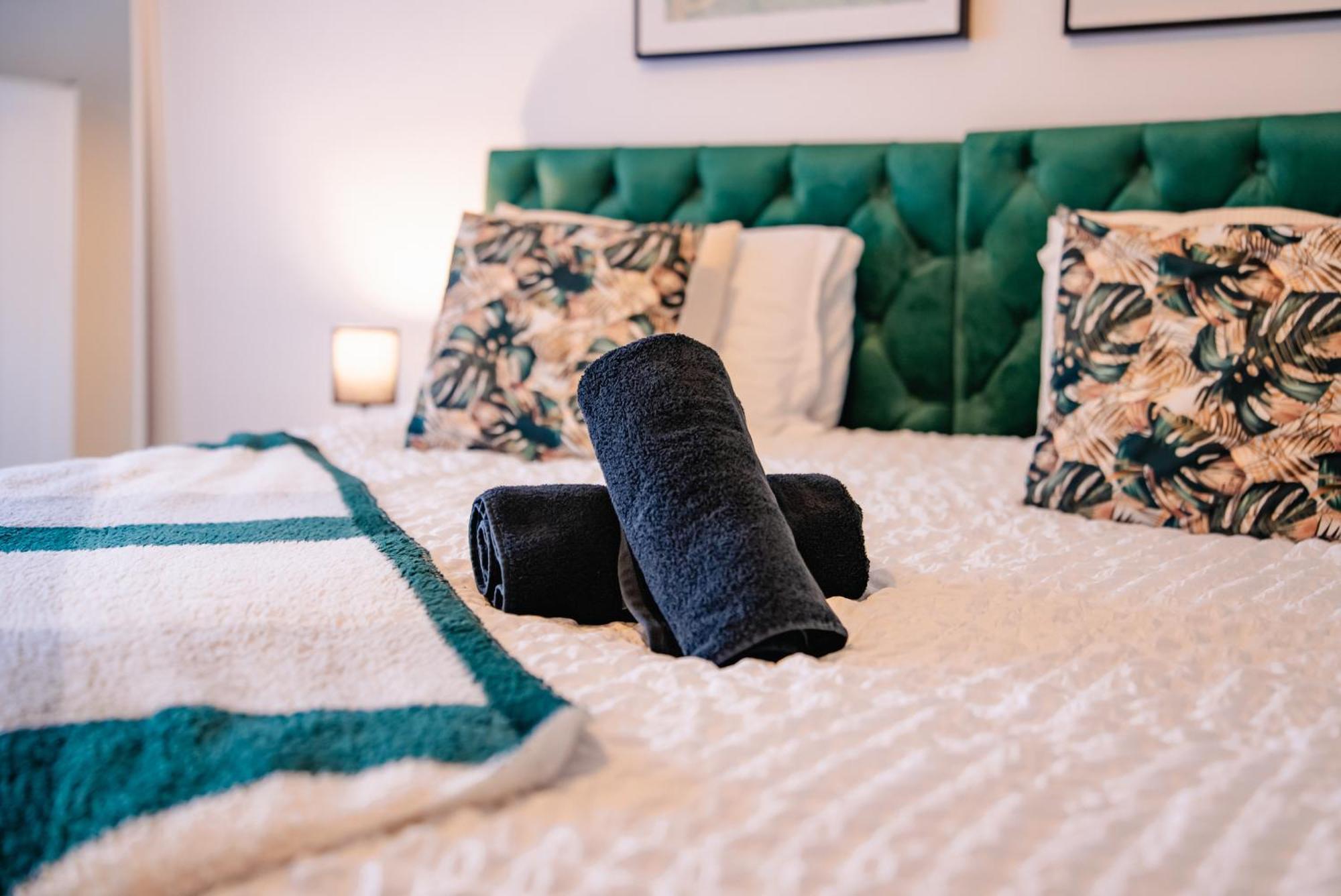 Appartement 7 Beds - Spacious - Free Parking *